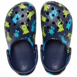 Crocs - Kid's Classic Monster Print Clog - Sandales -Sandales Soldes crocs kids classic monster print clog sandales detail 4